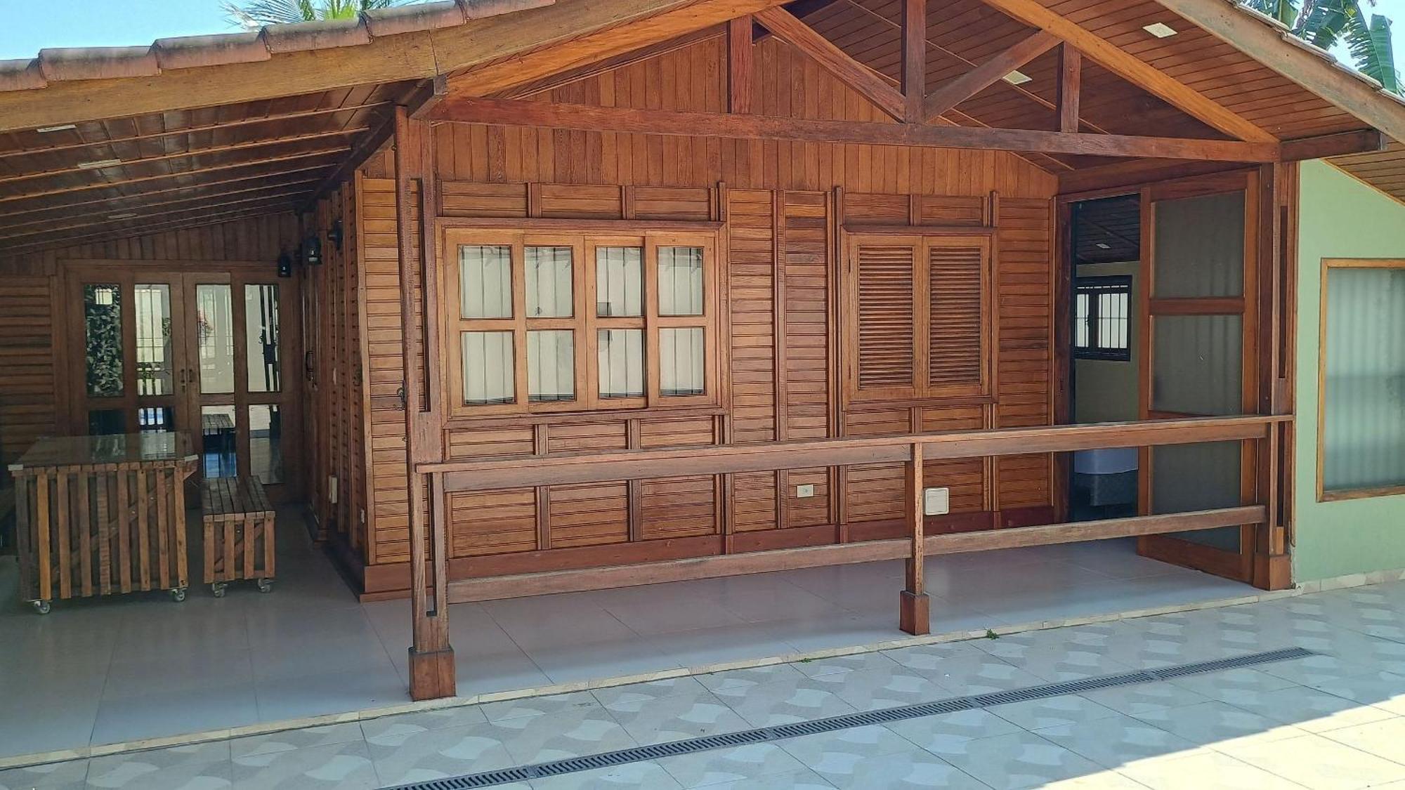 Moreira Casa Com Churrasqueira E Ar-Condicionado ウバトゥバ エクステリア 写真