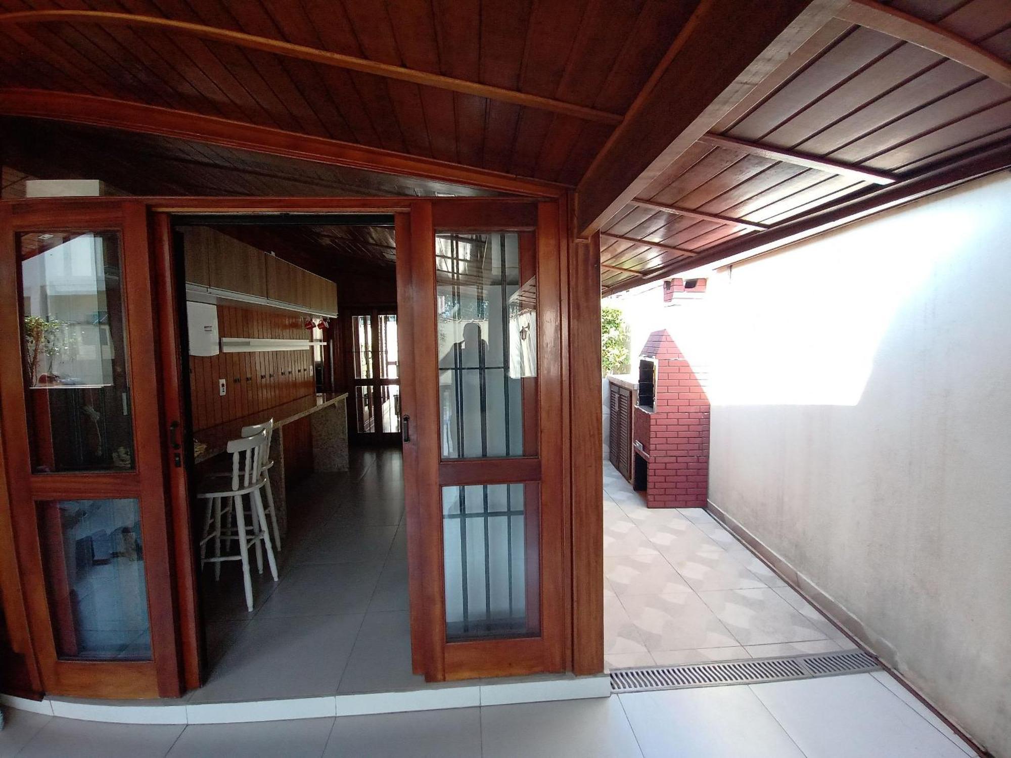 Moreira Casa Com Churrasqueira E Ar-Condicionado ウバトゥバ エクステリア 写真