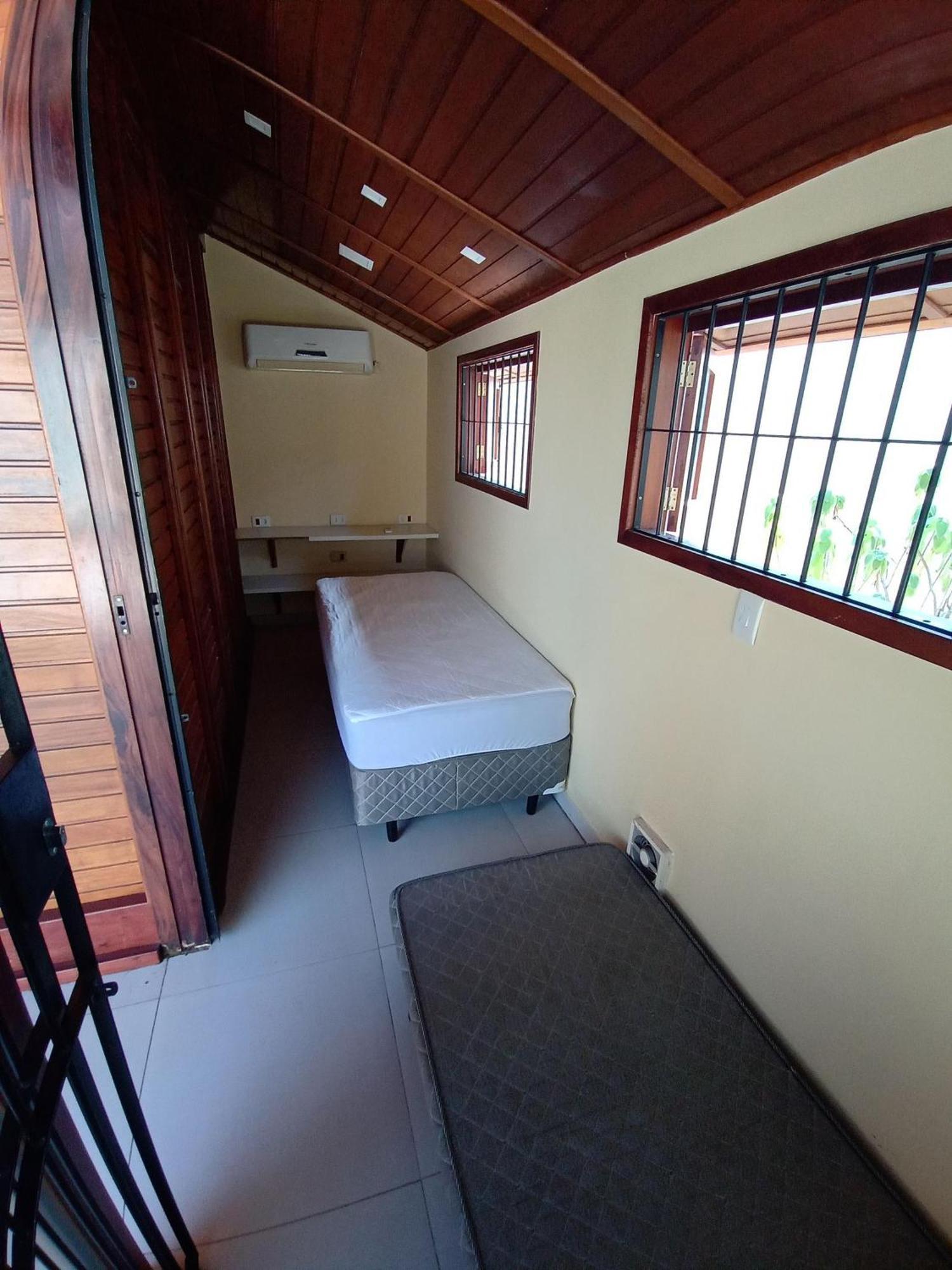 Moreira Casa Com Churrasqueira E Ar-Condicionado ウバトゥバ エクステリア 写真