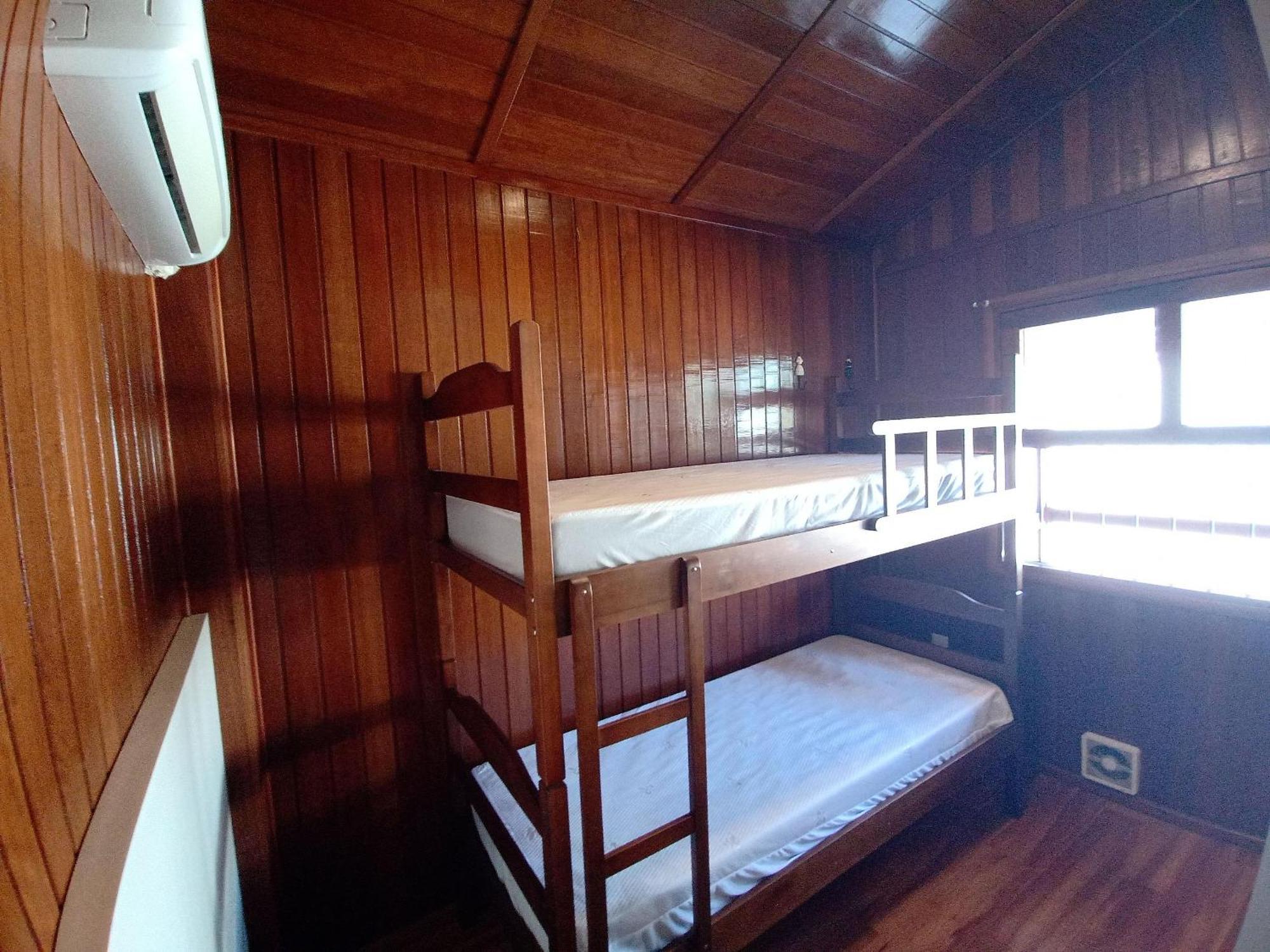 Moreira Casa Com Churrasqueira E Ar-Condicionado ウバトゥバ エクステリア 写真
